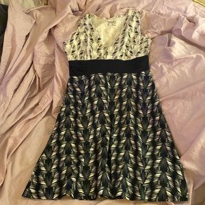 Patagonia dress 🐥🌻